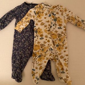 Carter’s Little Planet Zipper Footie Bundle